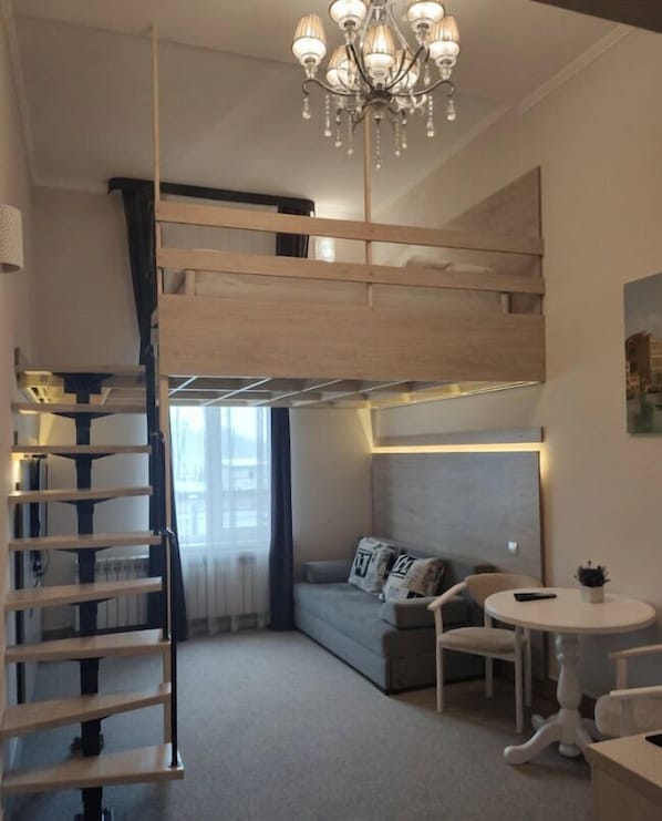 Grand Apartment | In-room safe, blackout drapes, soundproofing, iron/ironing board