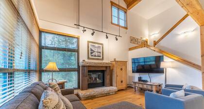 Keystone Townhome in Quiet Location Near Resort Shuttle, Access to Activities