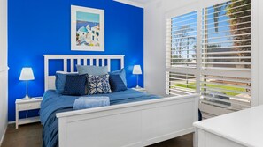 4 bedrooms, WiFi, bed sheets