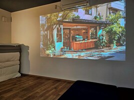 Cottage with Wood deck | 1 bedroom, desk, free WiFi, bed sheets