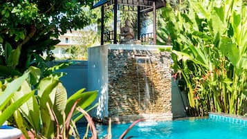 Outdoor pool, a heated pool