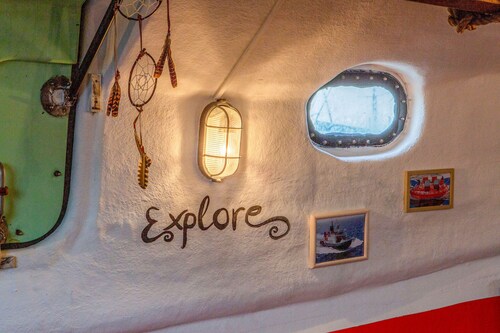 UNIQUE STAY ON THE WATER - CLOSE TO AMSTERDAM!