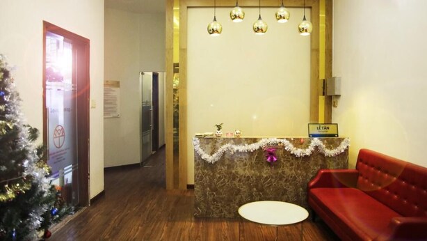 Front of property - evening/night - Hoang Kim Hotel (Nha Trang)