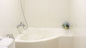 Superior Room | Bathroom - Hoang Kim Hotel (Nha Trang)