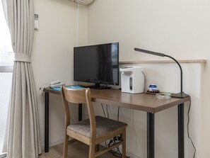 Schreibtisch, kostenloses WLAN, Bettwäsche