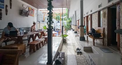 Gedhong Hostel