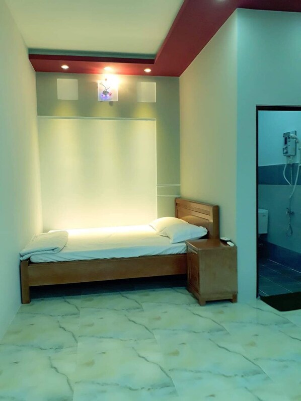 Comfort Double Room Single Use, 1 Bedroom | Front of property - Homestay Nang Vang - Con Dao (Ho Chi Minh City)