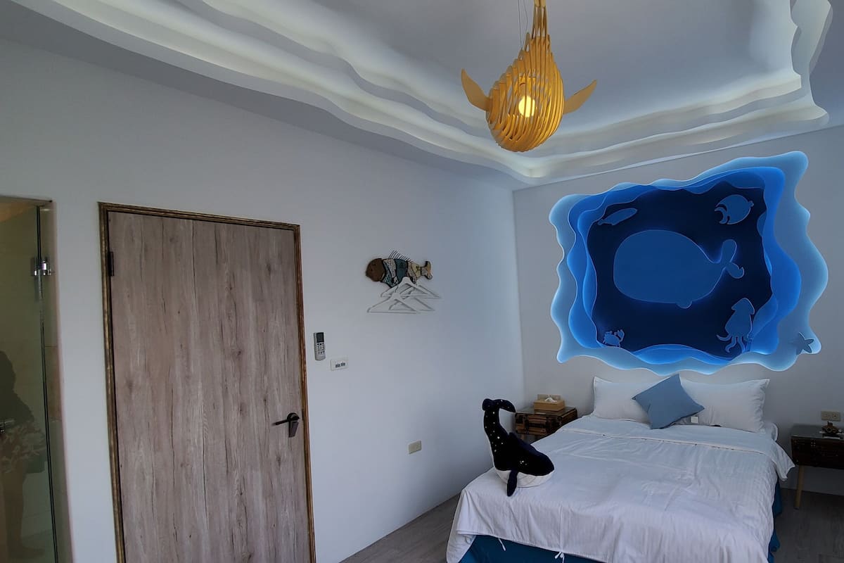 Doppia Gallery | Con stile personalizzato, con arredamento individuale, tende oscuranti