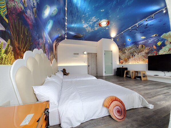 Signature Quadruple Room | Individually decorated, individually furnished, blackout drapes - Hanji Yutou B&B (Huxi)