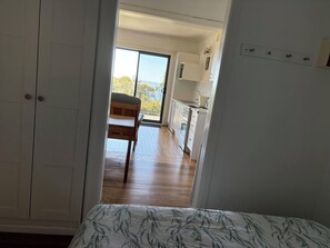 1 makuuhuone, silitysrauta/-lauta, ilmainen Wi-Fi, vuodevaatteet