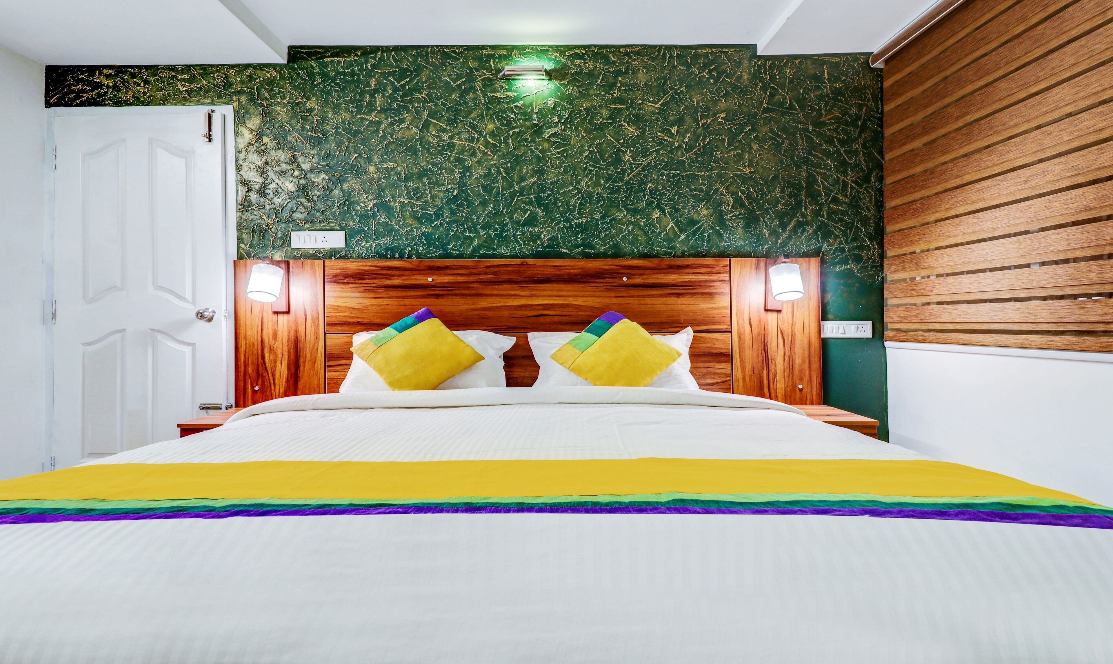 Standard Room | Desk, iron/ironing board, free WiFi, bed sheets