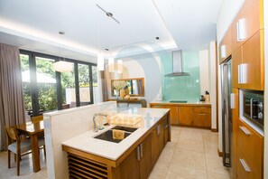 Microwave, oven, stovetop, coffee/tea maker