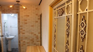 Unclassified image, 5 of 10, button - Gyeongju Yoon House (Gyeongju)