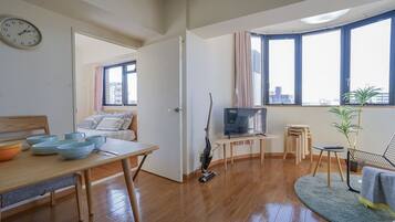 Apartamento | Área de estar | TV, filmes pagos