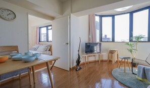 Apartamento | Área de estar | TV, filmes pagos