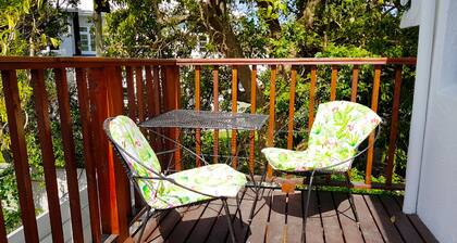 Studio on McLeod, self-catering loft apartment, Somerset West, Cape Town