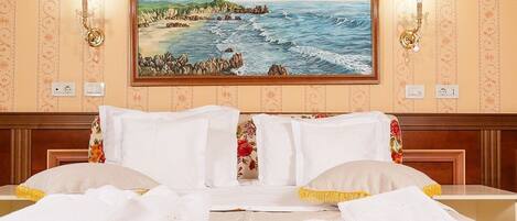 14 Schlafzimmer, Zimmersafe, Bügeleisen/Bügelbrett, WLAN