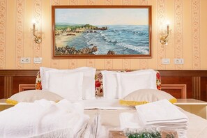 14 室のベッドルーム、セーフティボックス (室内)、アイロン / アイロン台、WiFi