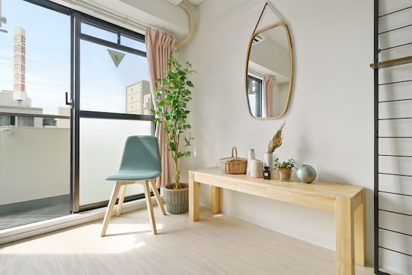 Apartment | Living area | TV - Daikokucho Home Builder Ebisu 1002 (Osaka)