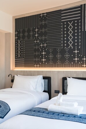 Standard Twin Room | Minibar, in-room safe, desk, laptop workspace - Salee Boutique Hotel (Chiang Mai)