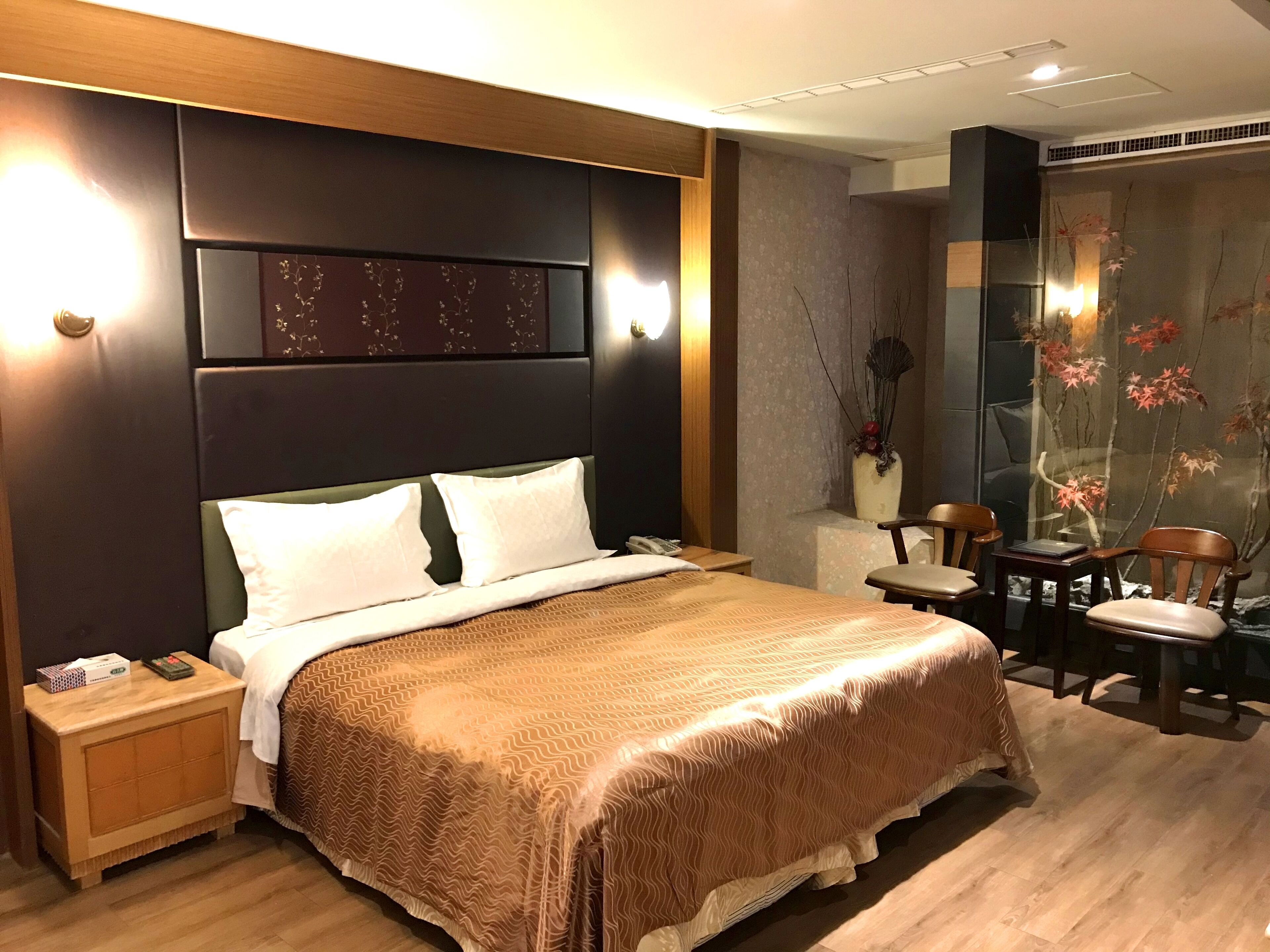 舒适双人房, 1 张大床 | 高档床上用品、遮光窗帘、免费 WiFi、床单