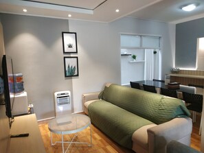 Family Villa, 3 Bedrooms, Pool View | Living room | LCD TV, table tennis - Samami Garden (Bandung)