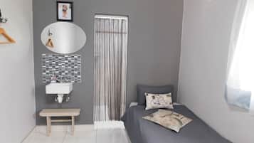 Standard Twin Room | 2 bedrooms, individually decorated, individually furnished, desk