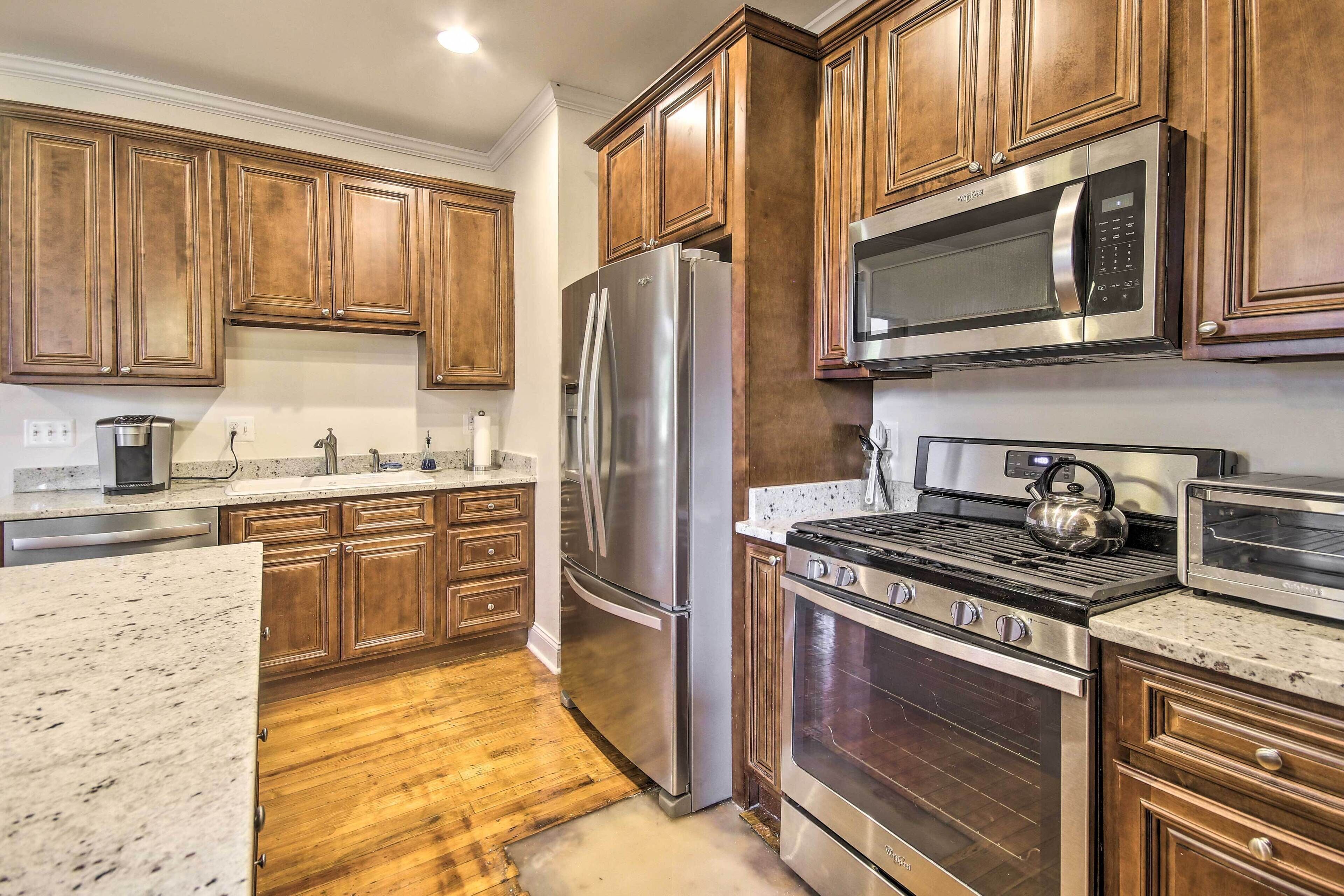 'Thomson Farm' Classic Home < 10 Mi to Vineyards!