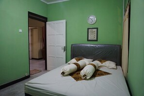 Huis, 4 slaapkamers | 4 slaapkamers, een strijkplank/strijkijzer, extra bedden, beddengoed