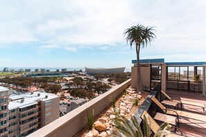 Sun deck - Unit Number 620 Cape Royale Luxury Apartments (Cape Town)