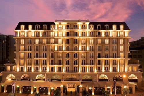 Unit Number 620 Cape Royale Luxury Apartments