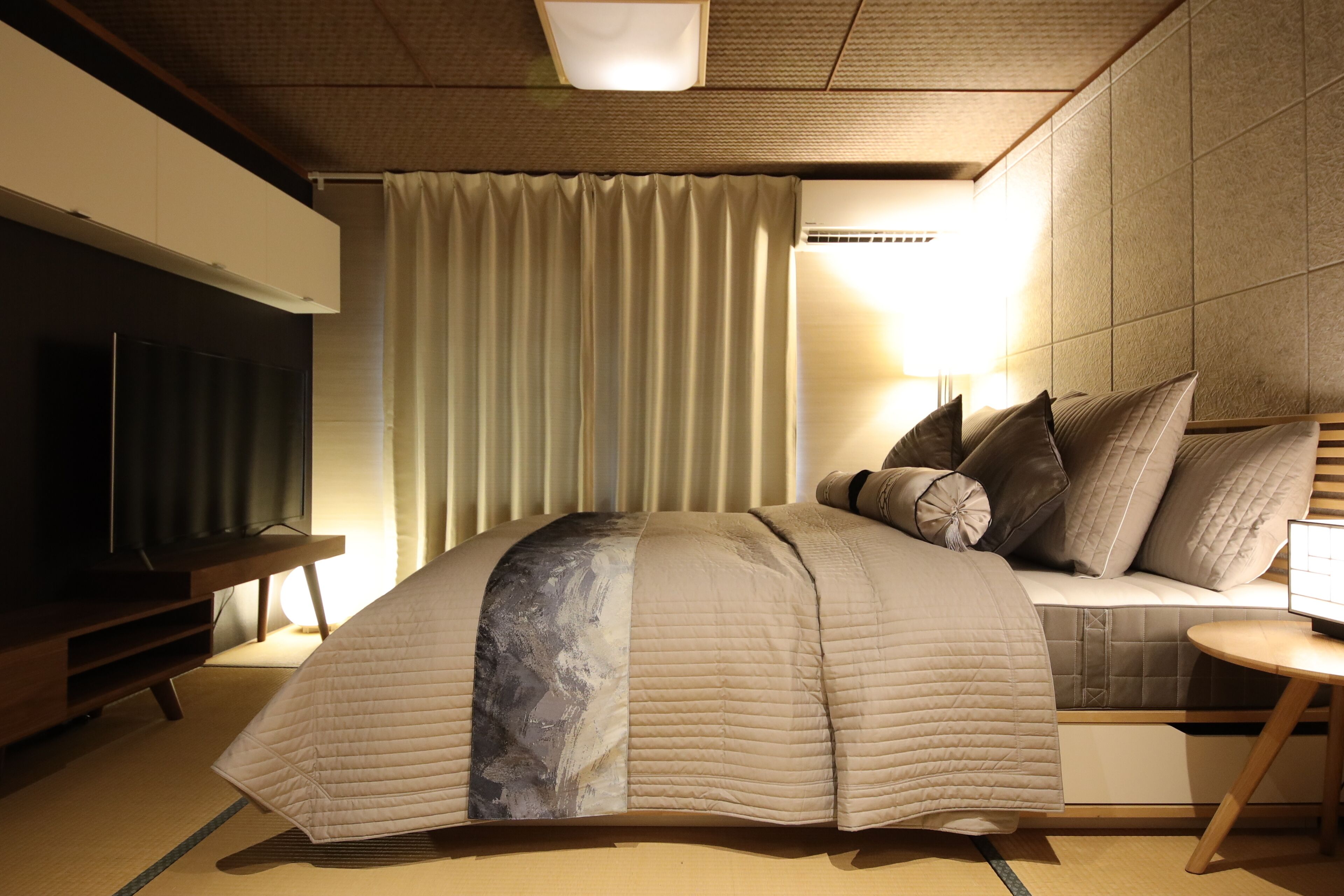 都會單棟房屋 (Ikkō 8) | 2 間睡房、獨特設計、獨特裝修、書桌