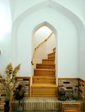 Flat-screen TV - Polvon Qori Boutique Hotel (Khiva)