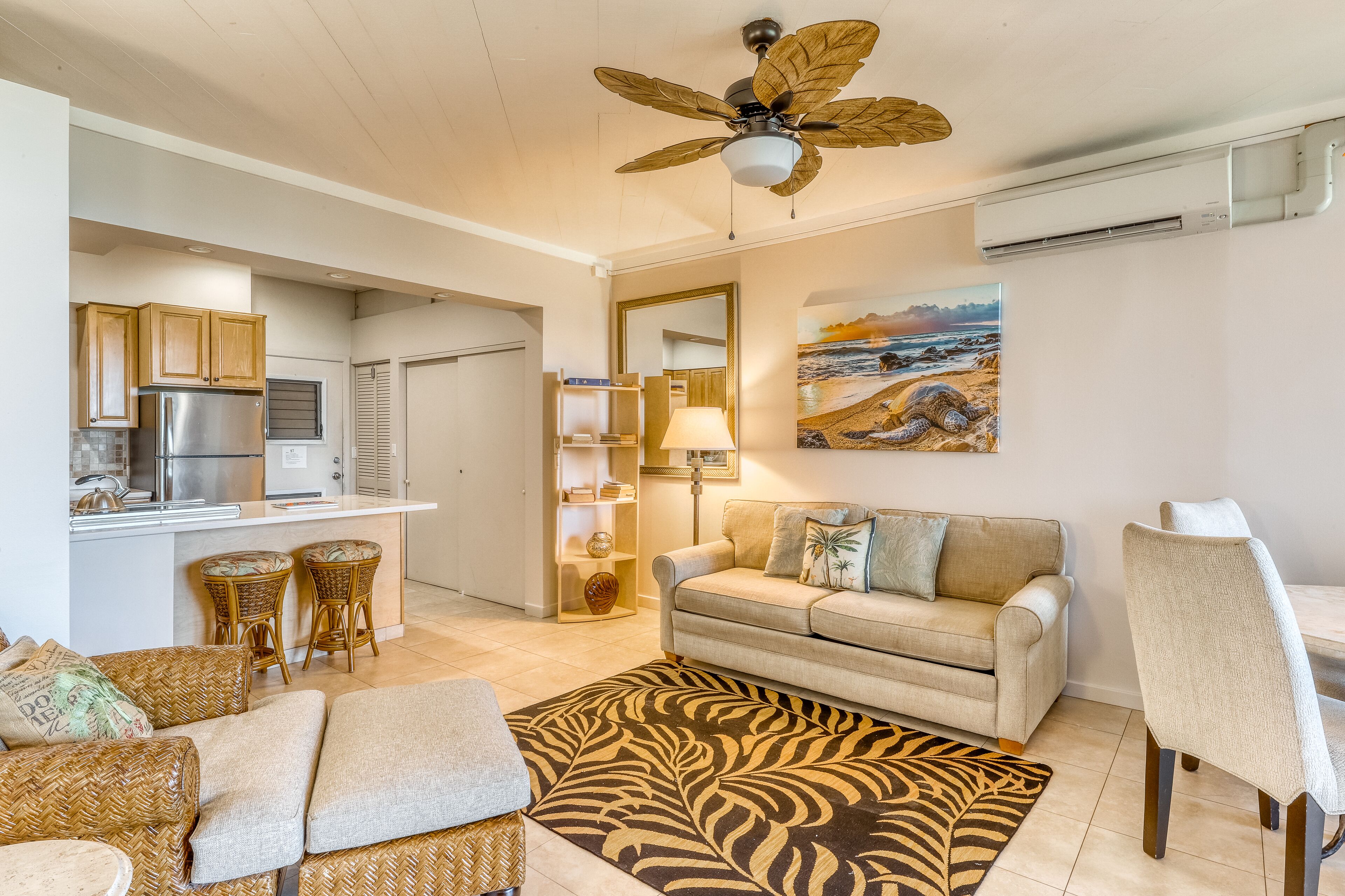 Recently remodeled oceanfront condo w/lanai, shared pool, grill, & tennis court