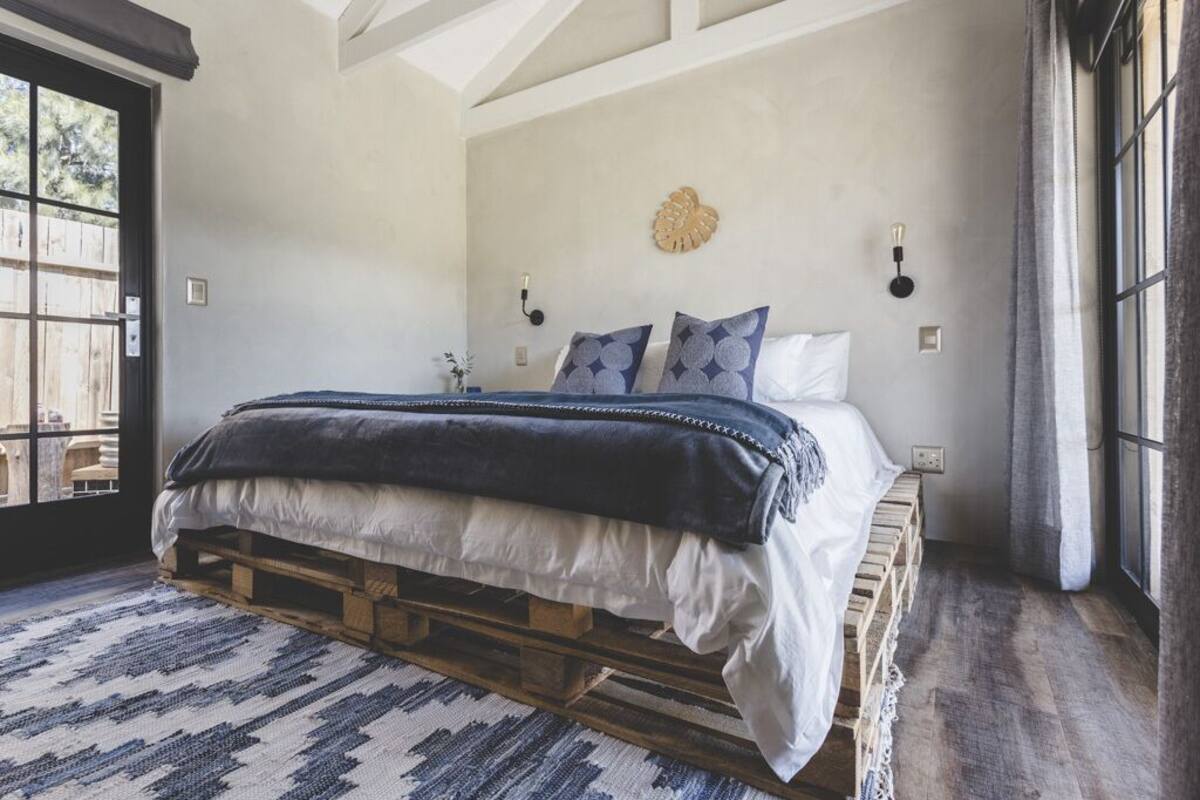 Cottage, 2 phòng ngủ | Màn/rèm cản sáng, bàn ủi/dụng cụ ủi quần áo 