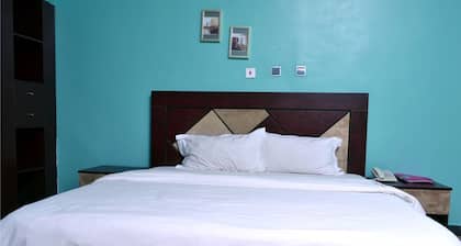 Petesville Hotel Calabar