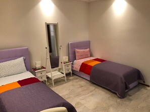 2 bedrooms, iron/ironing board, travel crib, free WiFi - Ca 'Ferrari Residence (Venezia)