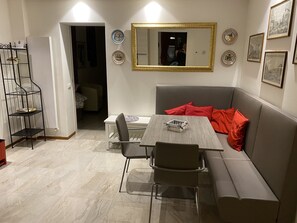 Dining - Ca 'Ferrari Residence (Venezia)