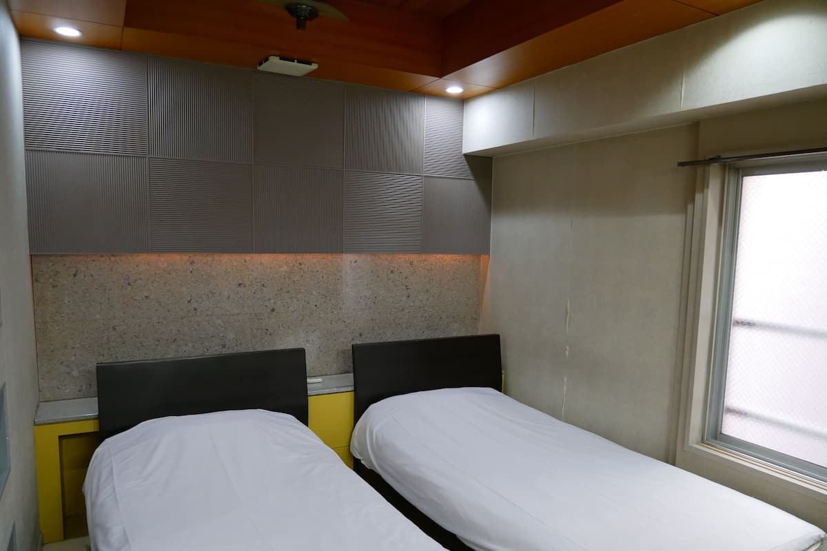 Kamar Twin, Boleh Merokok | Wi-Fi gratis