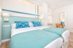 4 bedrooms, iron/ironing board, Internet, bed sheets