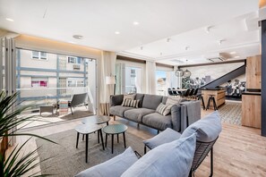 TV - iloftmalaga Alameda de Colón (Málaga)