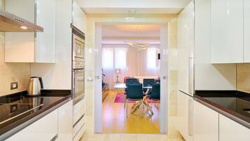 Fridge, microwave, oven, dishwasher