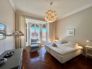 1 bedroom, free WiFi, bed sheets - Novembre,10 minuts from Palais (Cannes)
