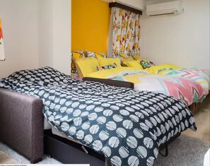 Rum (Apartment 301) | Skrivbord, strykjÀrn/strykbrÀda och gratis wi-fi
