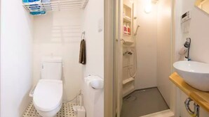 Apartment 301 | Bathroom - Not Ninja KYOCERA DOME #1 (Room 3rd floor) (Osaka)