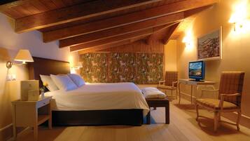 Suite, 2 habitaciones (Maisonette) | 2 habitaciones, ropa de cama hipoalergénica y minibar