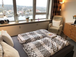 1 bedroom, soundproofing, WiFi - Ferienwohnung Kamino (Schleswig)