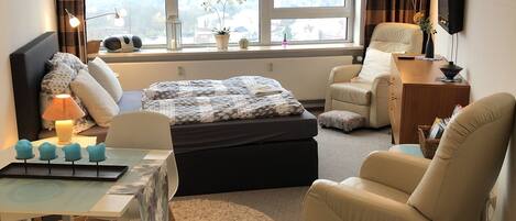 1 bedroom, soundproofing, WiFi