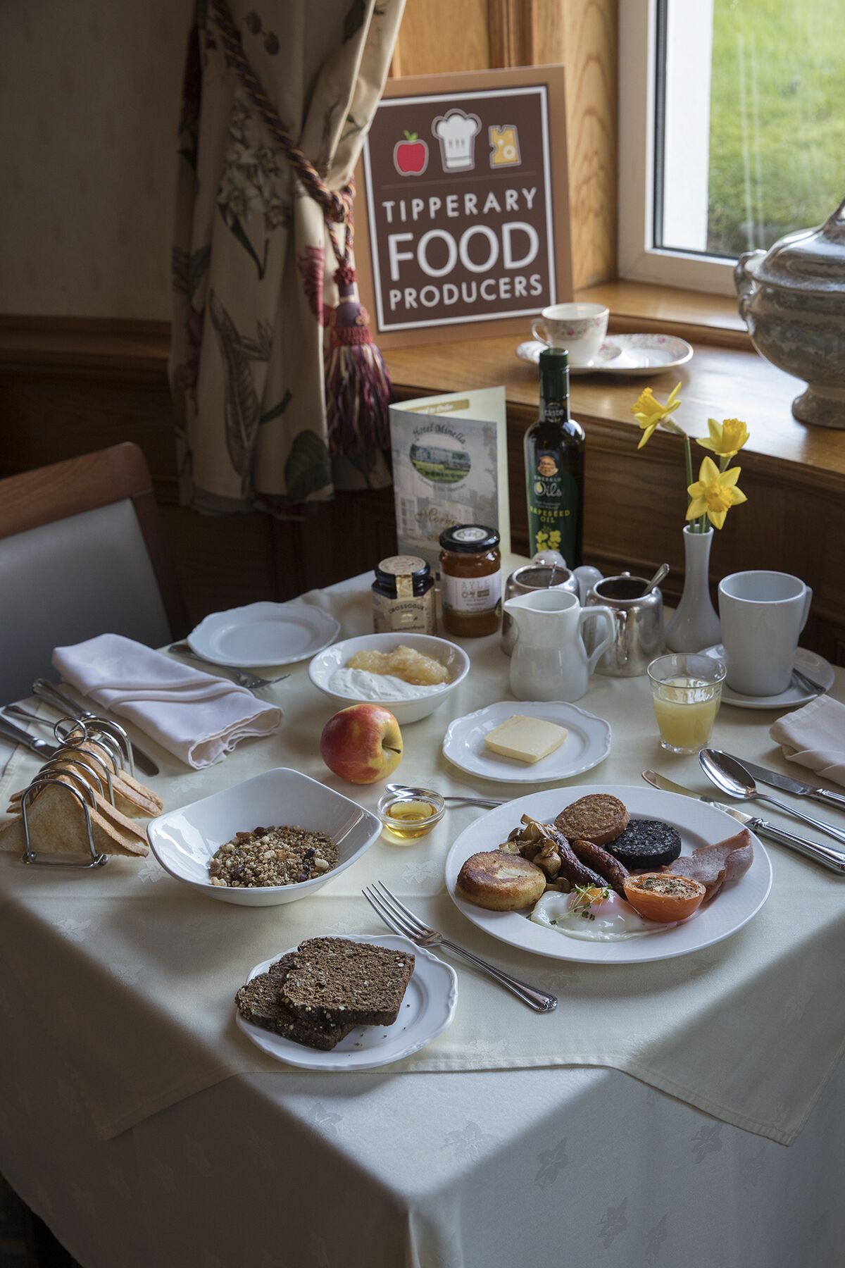 Desayuno completo diario (EUR 20 por persona)