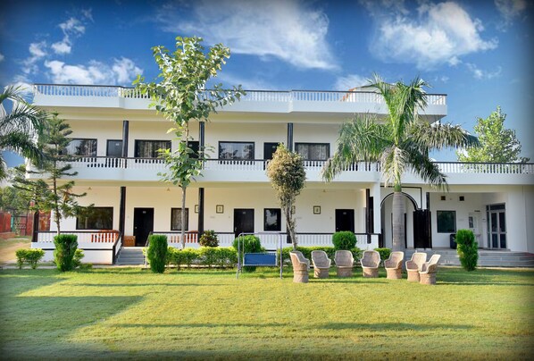 Deluxe Double Room | Garden view - Tiger Queen Ranthambore (Sawai Madhopur)